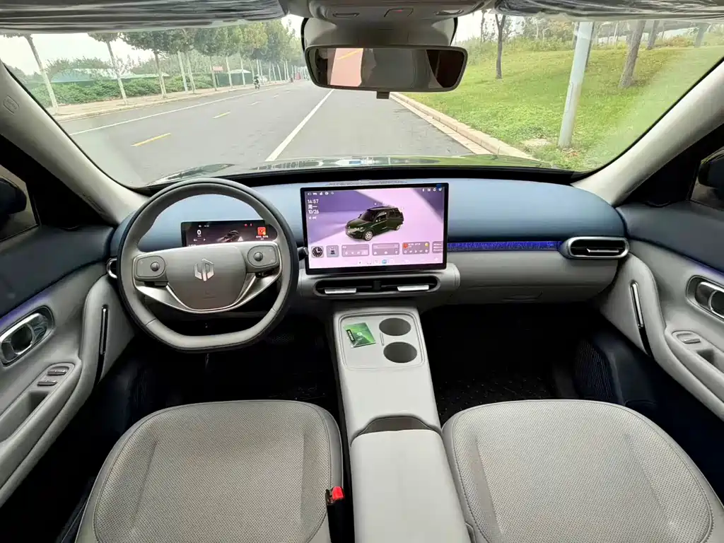 Leapmotor Leapmotor A10 — миниатюра 5