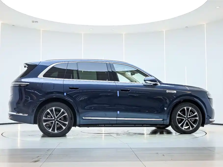 AITO ASK THE WORLD M7