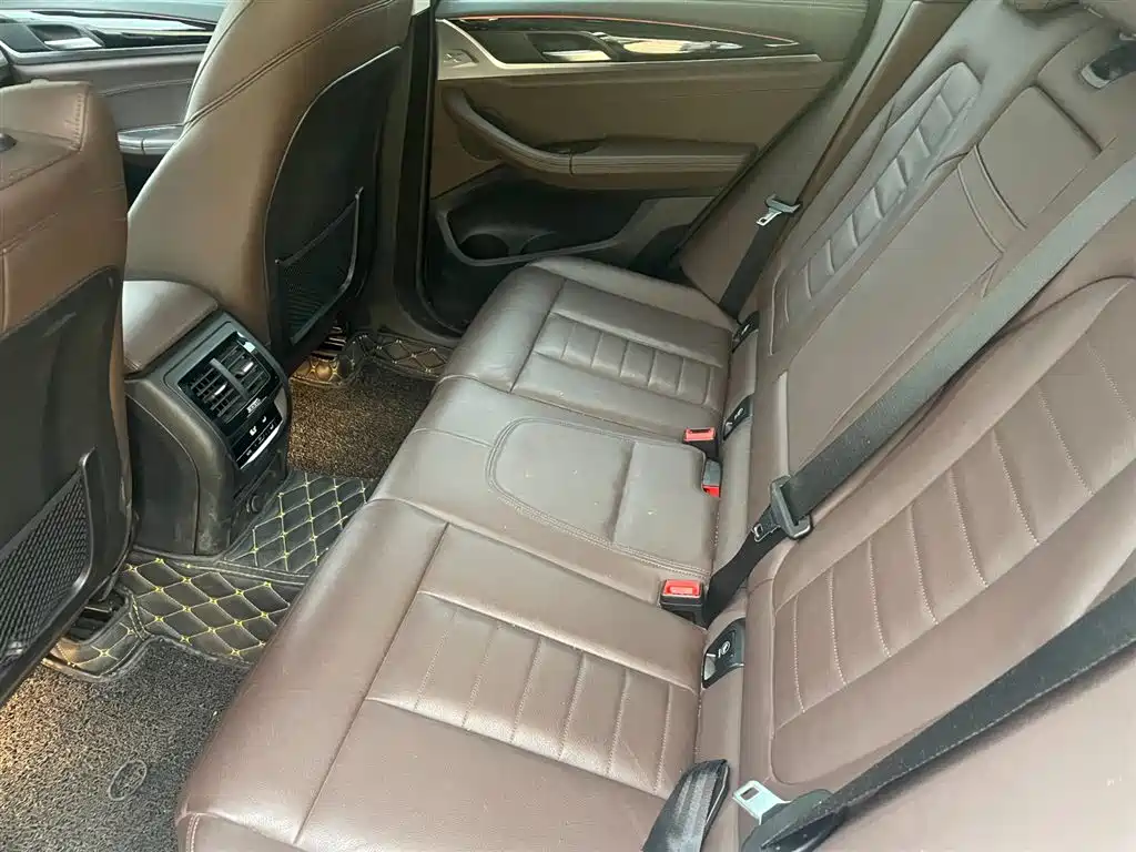 BMW X3 — миниатюра 9