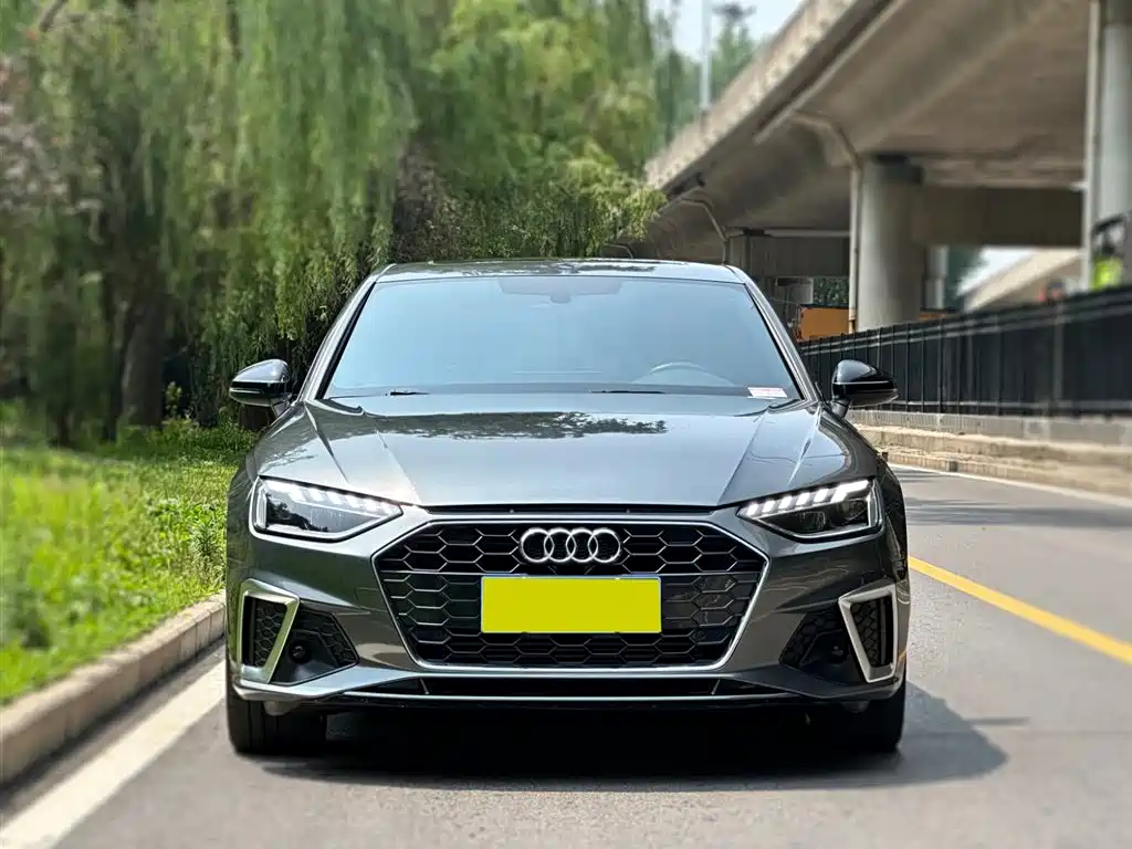 Audi A4L 2023 40 TFSI Fashion