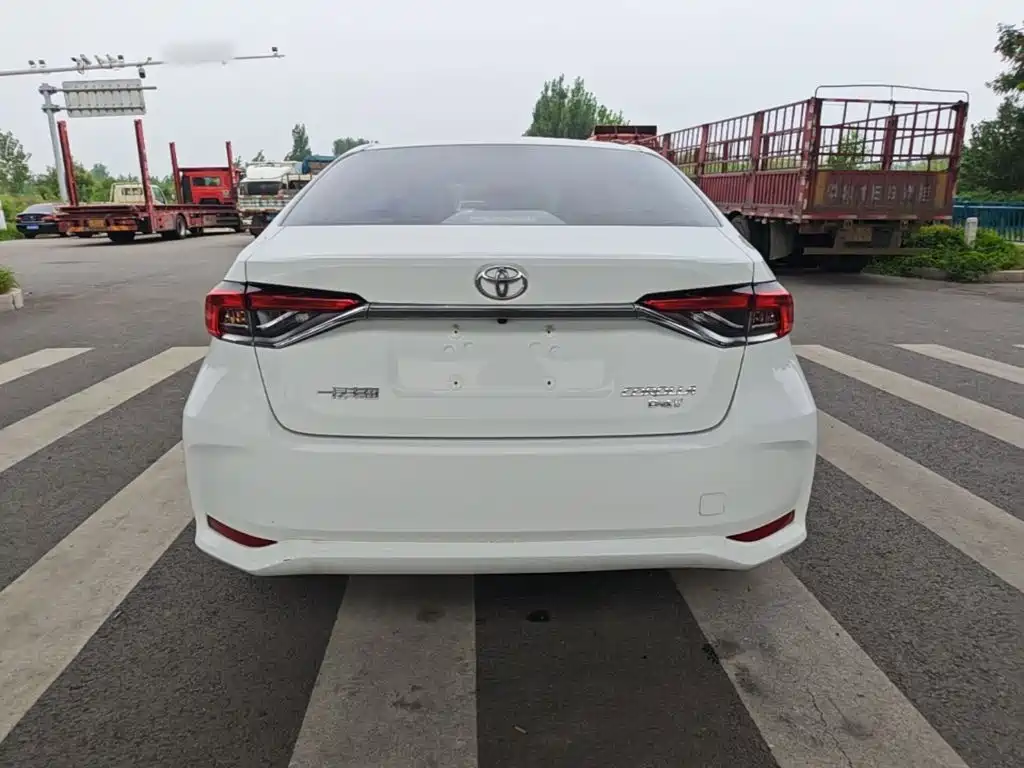 Toyota Corolla — миниатюра 6