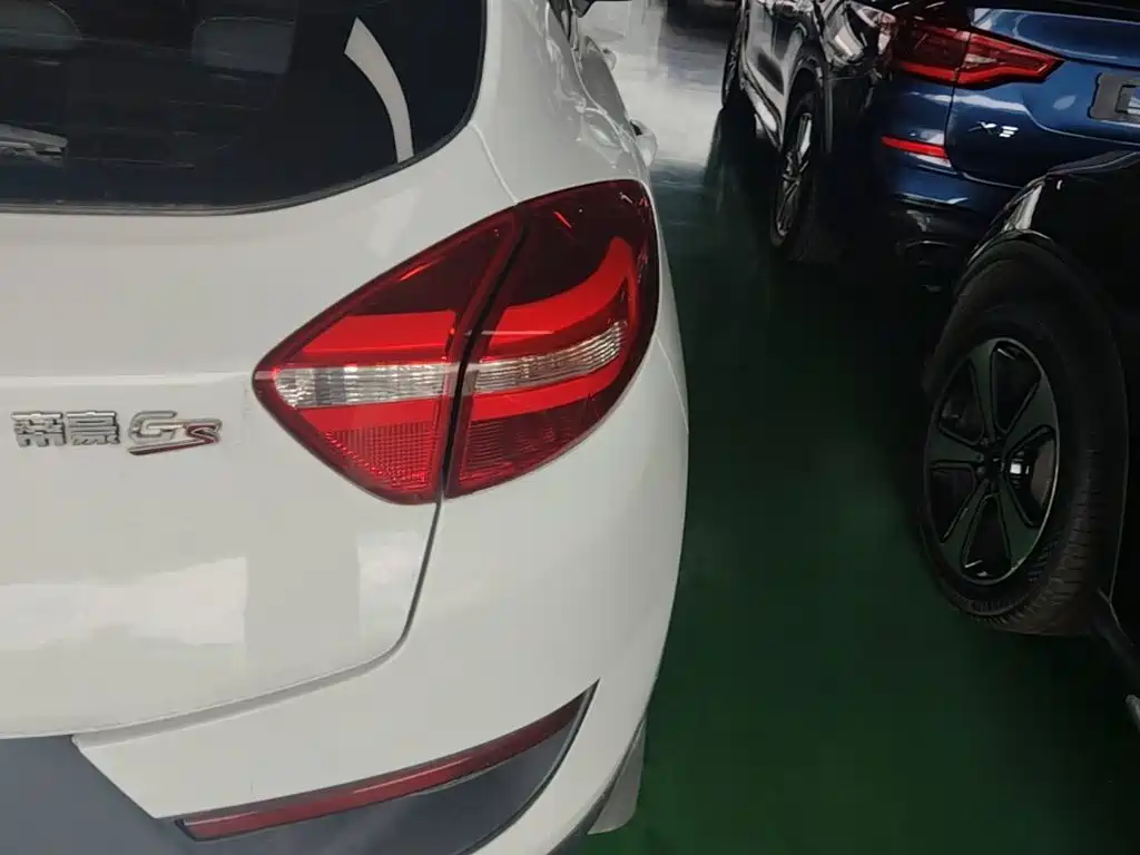 Geely Emgrand GS — миниатюра 8