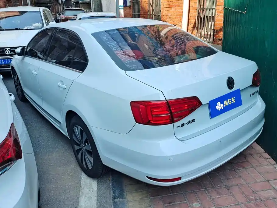 Volkswagen Sagitar — миниатюра 3