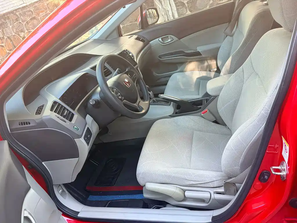 Honda Civic — миниатюра 5