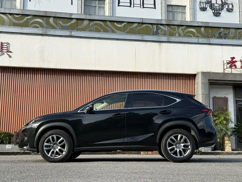 Lexus NX — миниатюра 3