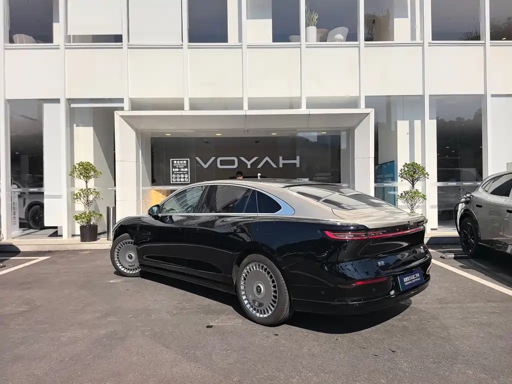 VOYAH Passion L — миниатюра 10