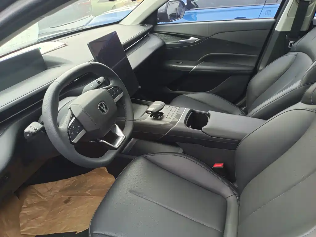 Changan Eado — миниатюра 4
