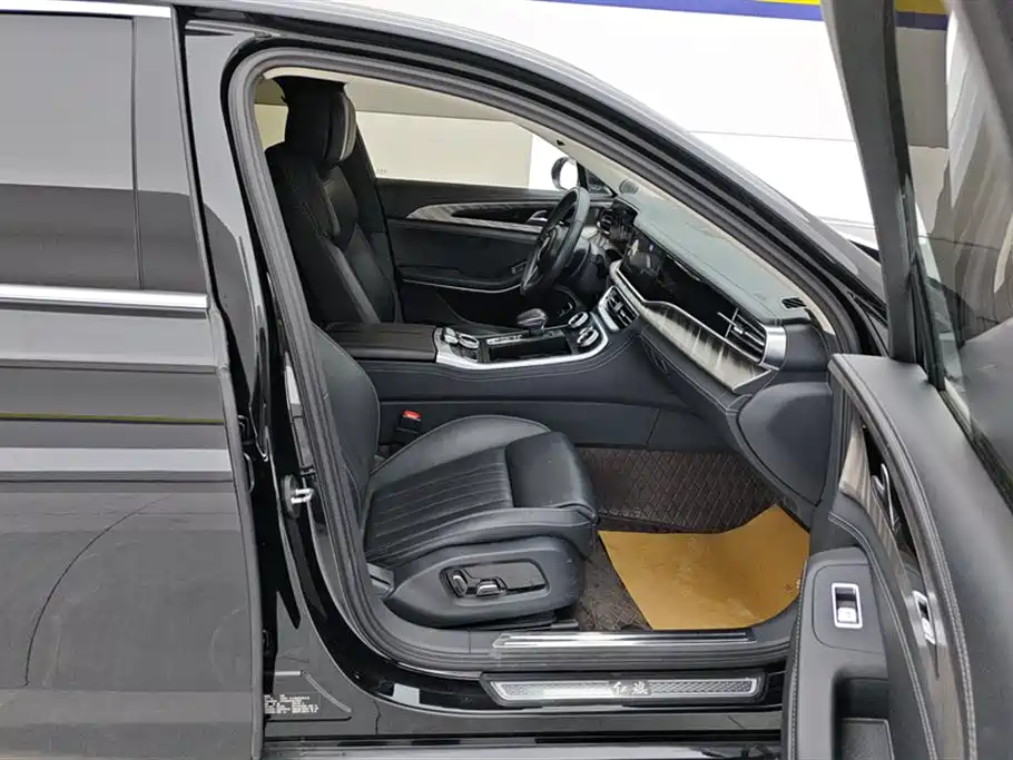Hongqi H9 2022 2.0T