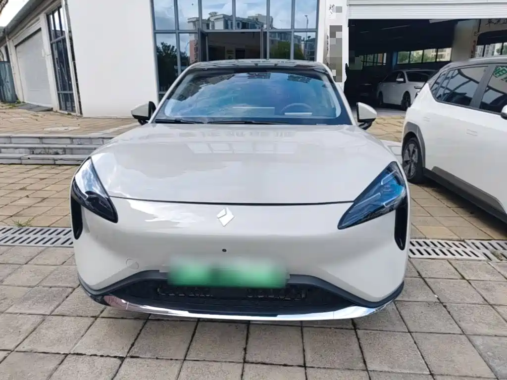 Baojun Yunhai — миниатюра 3