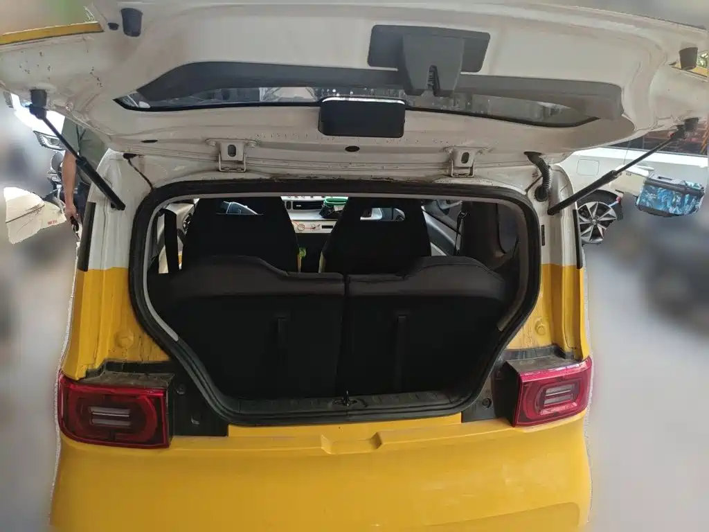 Wuling MINIEV — миниатюра 16