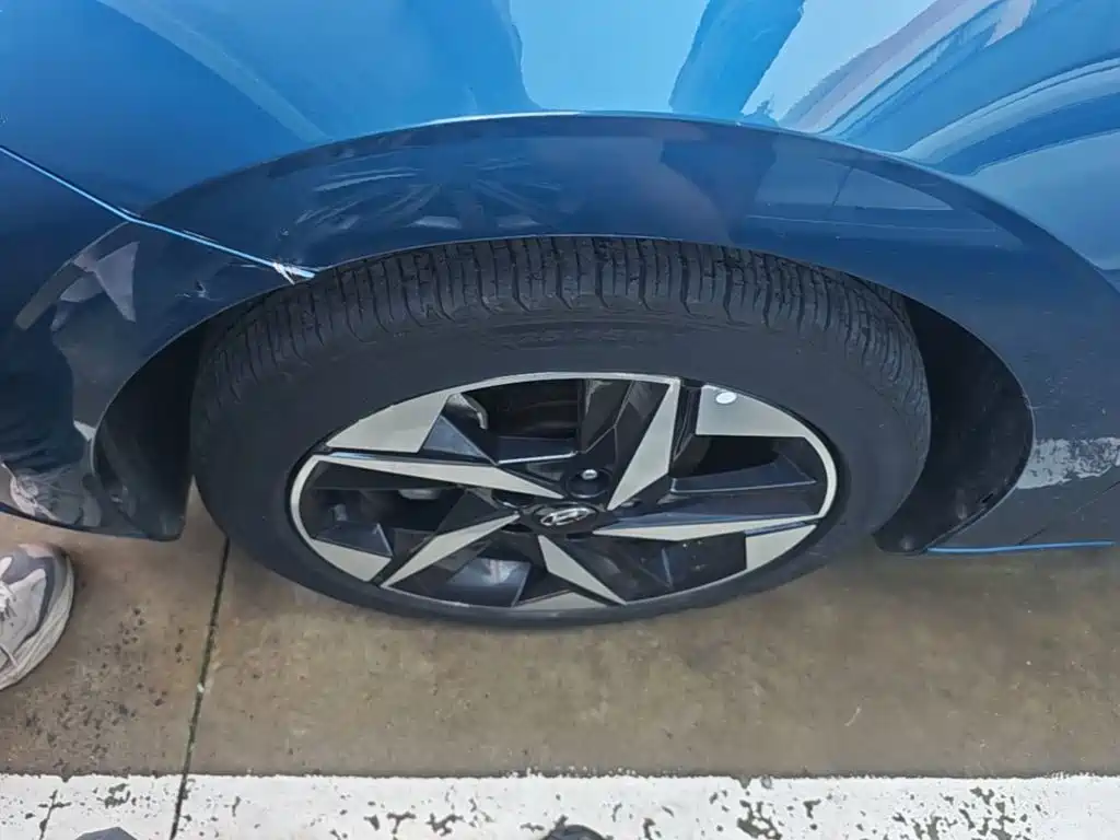 Hyundai Elantra — миниатюра 23