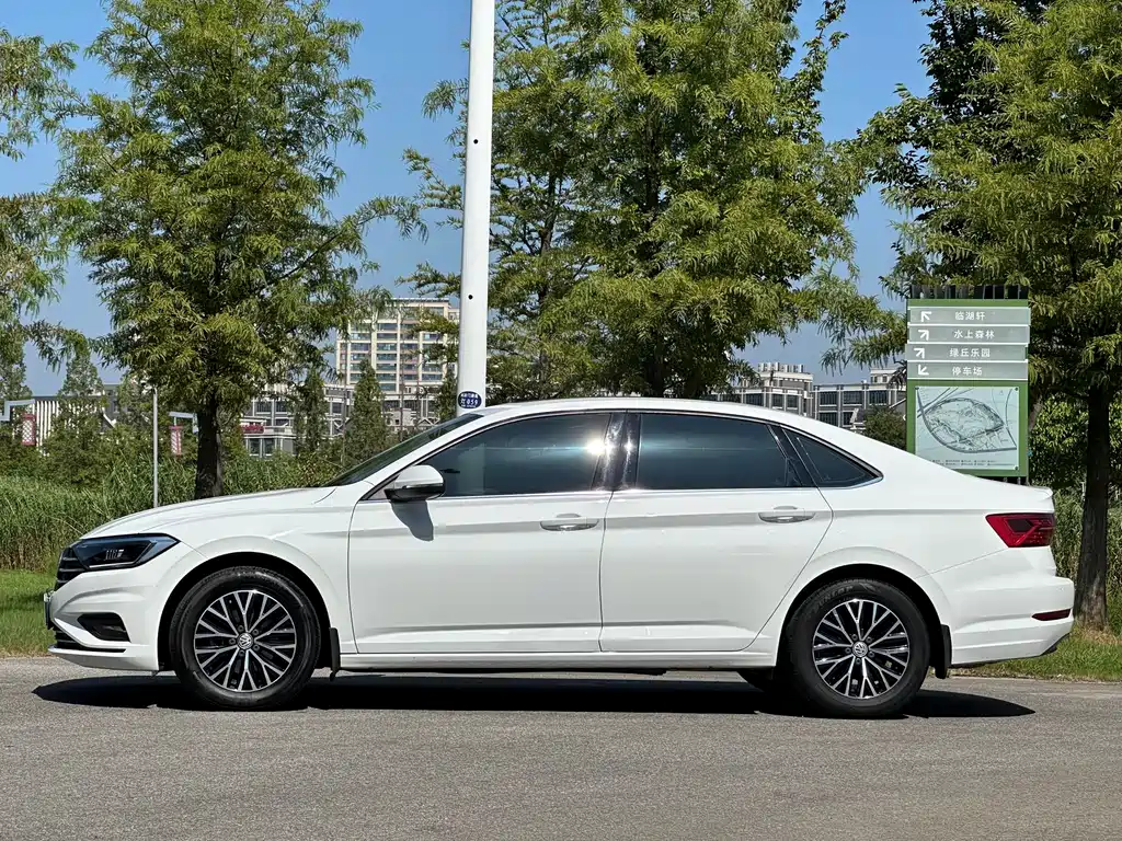 Volkswagen Sagitar — миниатюра 18