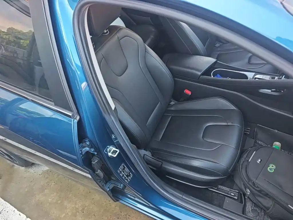 Hyundai Elantra — миниатюра 25
