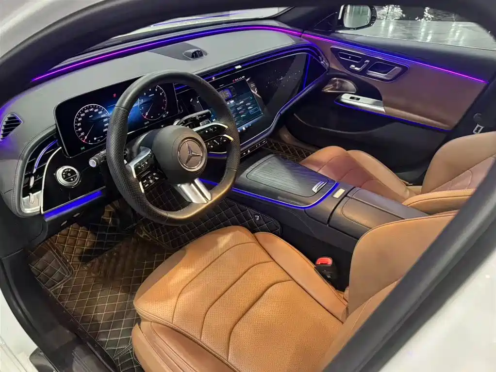 Mercedes-Benz E-Class — миниатюра 9