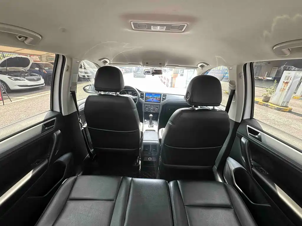 Volkswagen Golf Sportsvan — миниатюра 14
