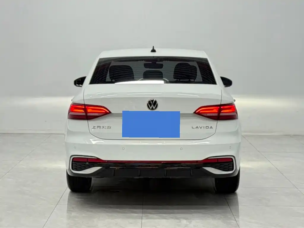 Volkswagen Lavida — миниатюра 3