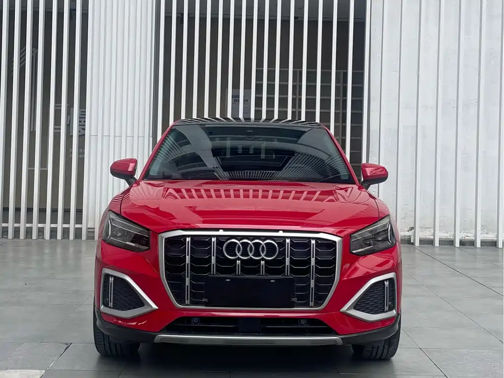 Audi Q2L — миниатюра 2