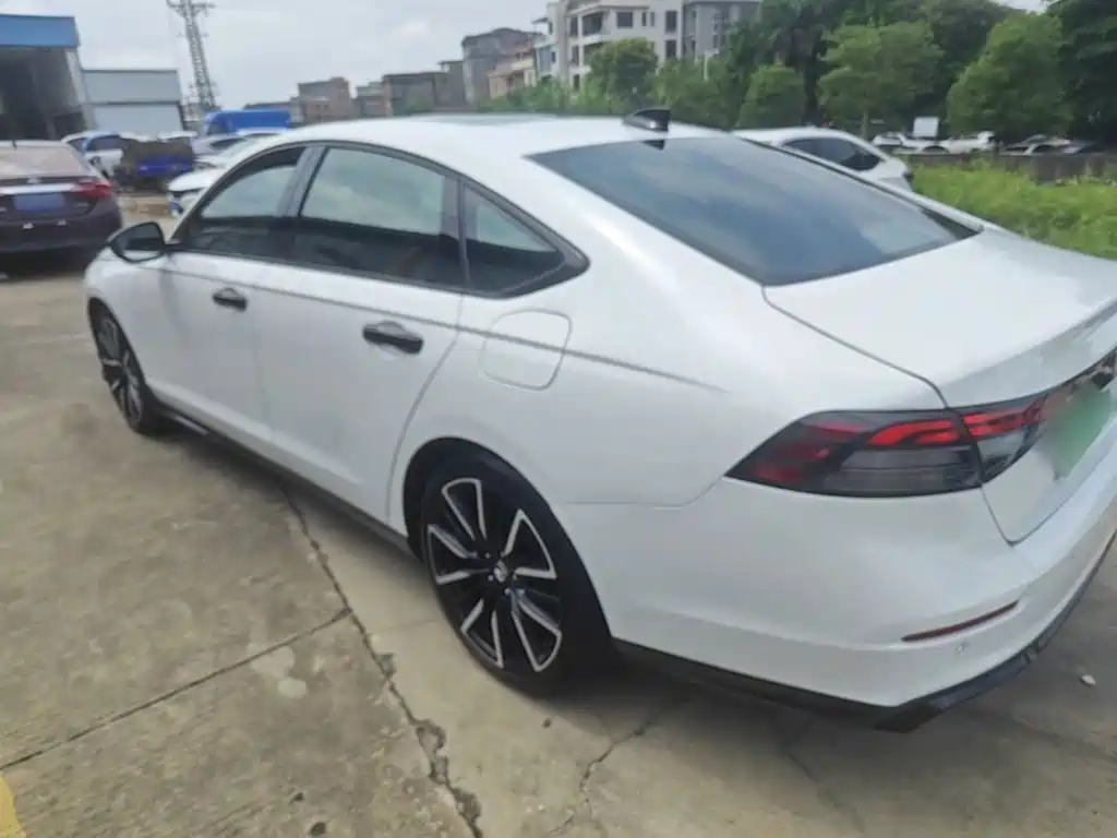 Honda Accord — миниатюра 5