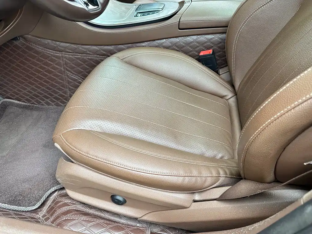 Mercedes-Benz E-Class — миниатюра 14