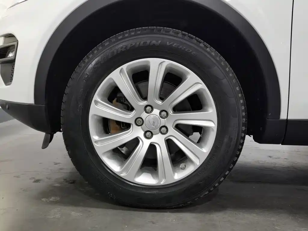 Land Rover Discovery Sport — миниатюра 17