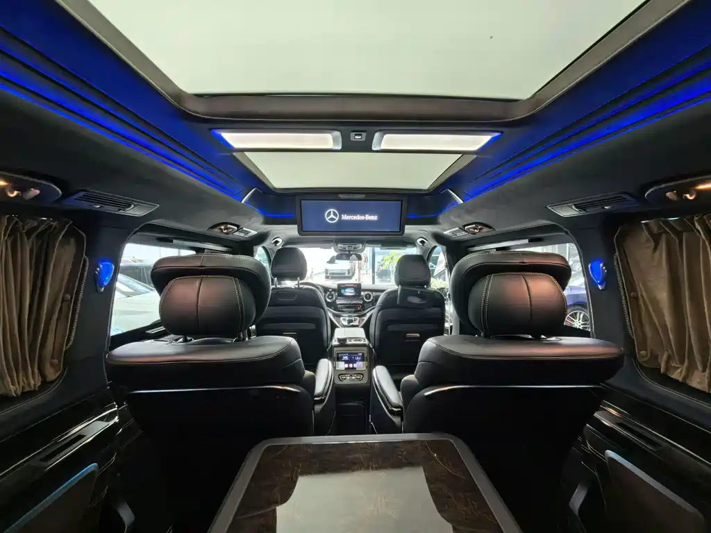 Mercedes-Benz V-Class — миниатюра 10