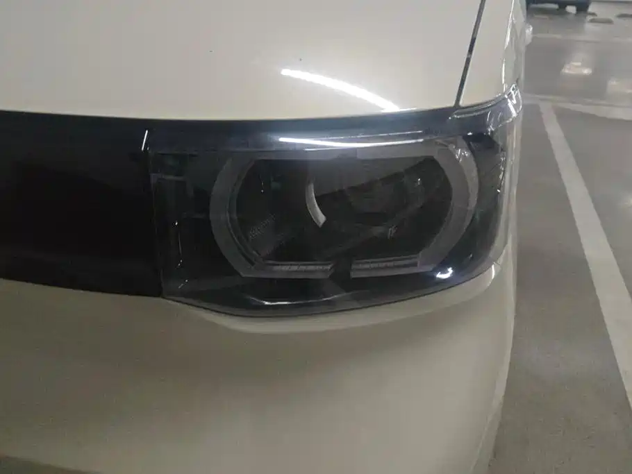 Wuling MINIEV — миниатюра 5
