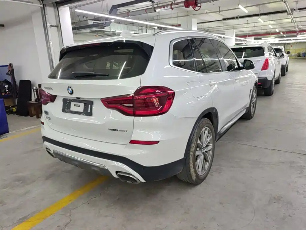 BMW X3 — миниатюра 7