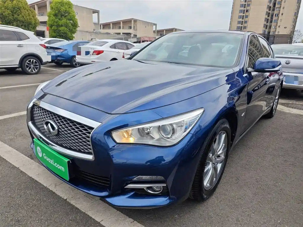 Infiniti Q50L 2016 2.0T Comfort