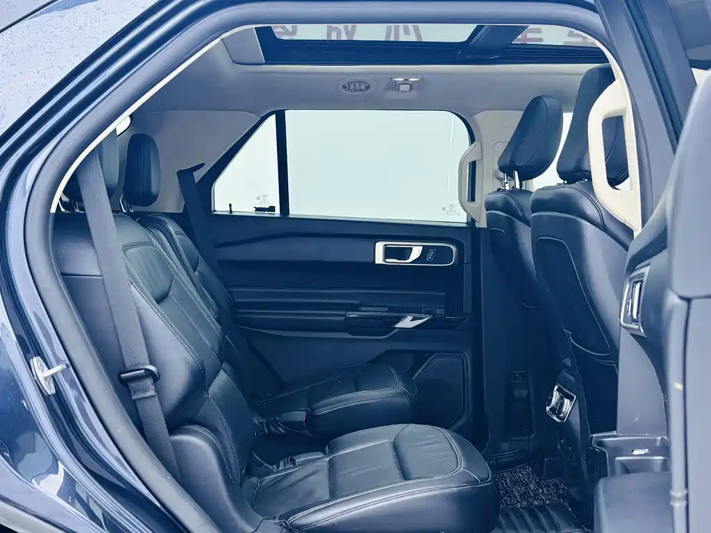 Ford Explorer — миниатюра 15