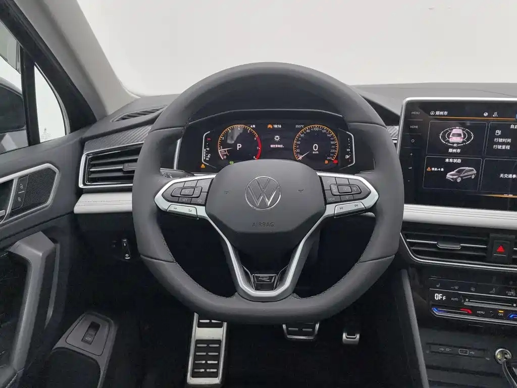 Volkswagen Tiguan L — миниатюра 11
