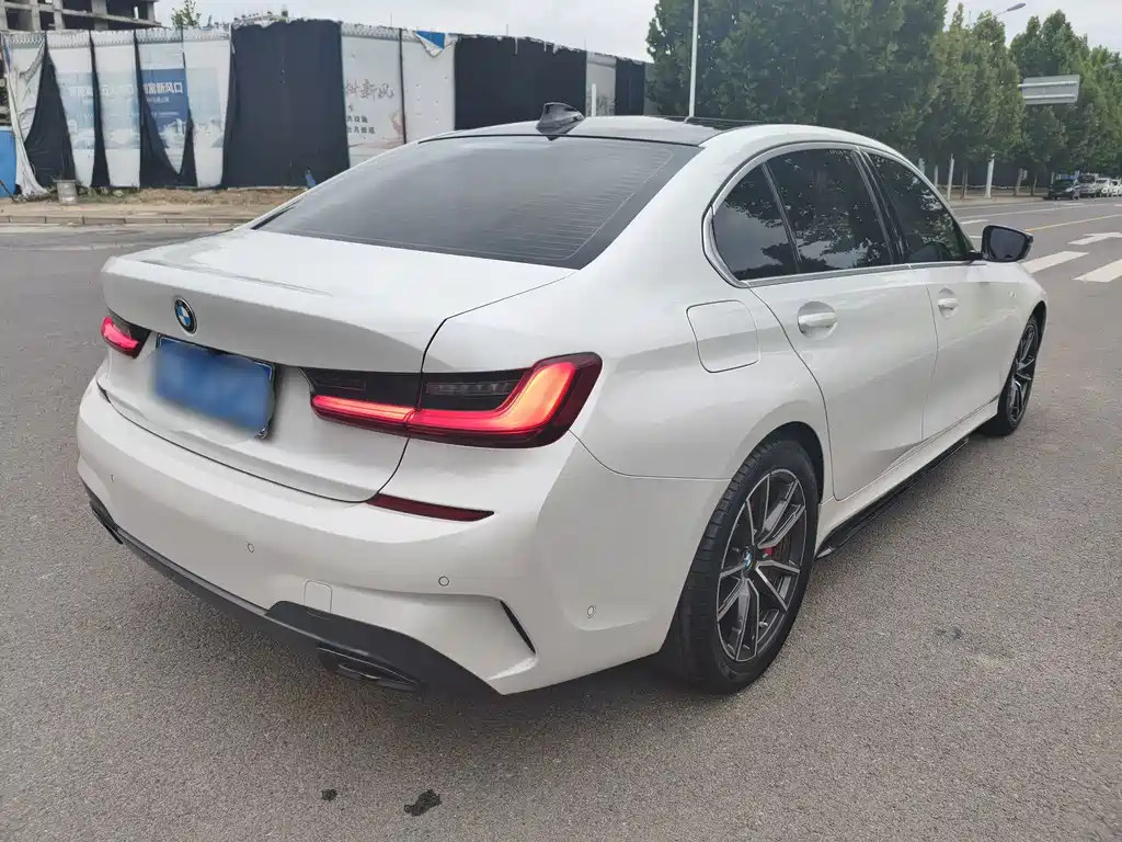 BMW 3 Series — миниатюра 9