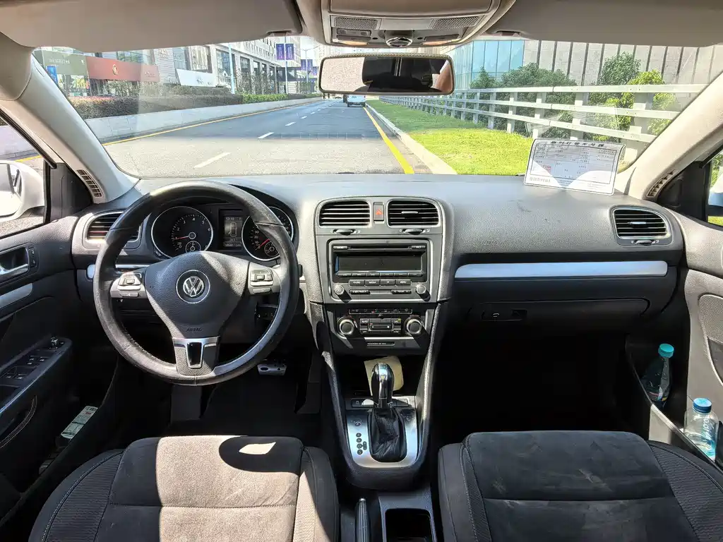 Volkswagen Golf (Import) — миниатюра 10