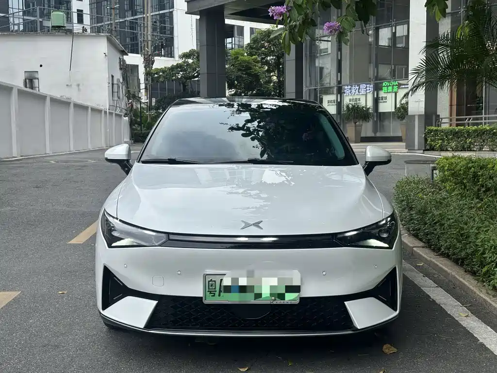 XPeng P5 — миниатюра 6