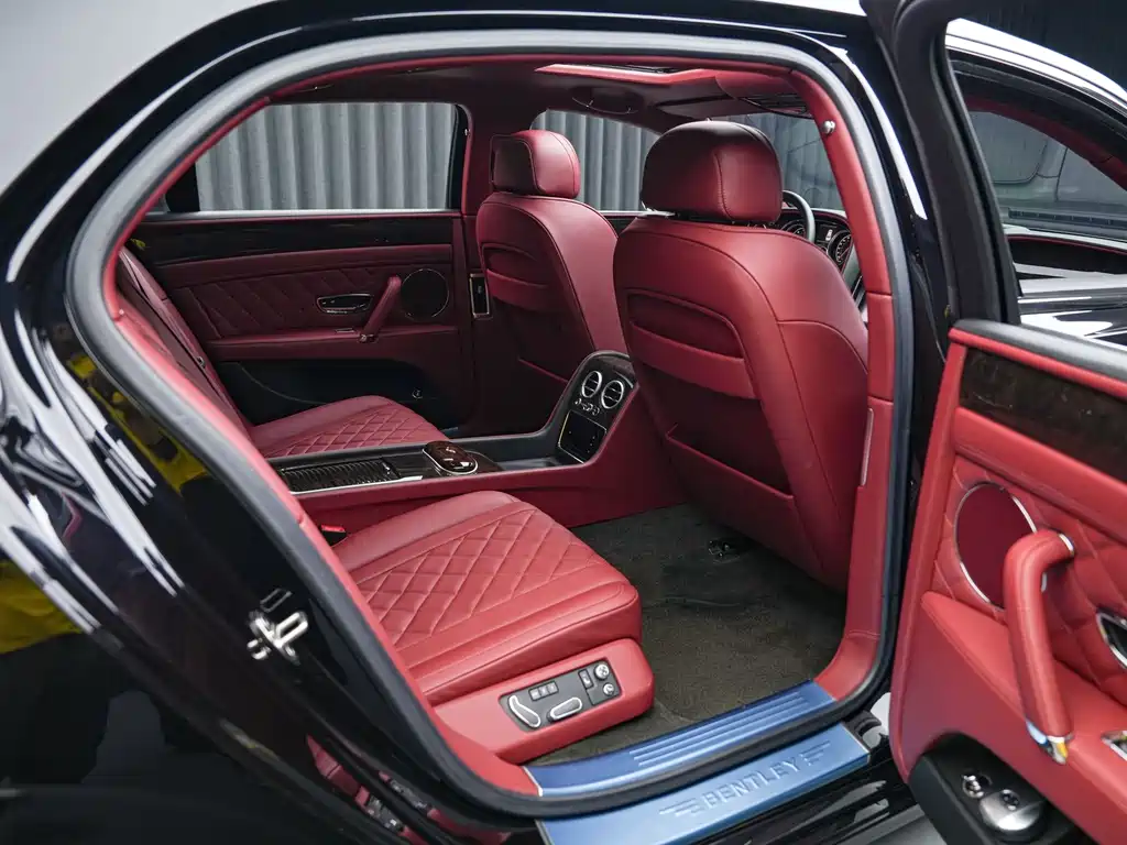 Bentley Flying Spur — миниатюра 14