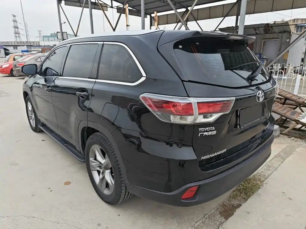Toyota Highlander — миниатюра 5