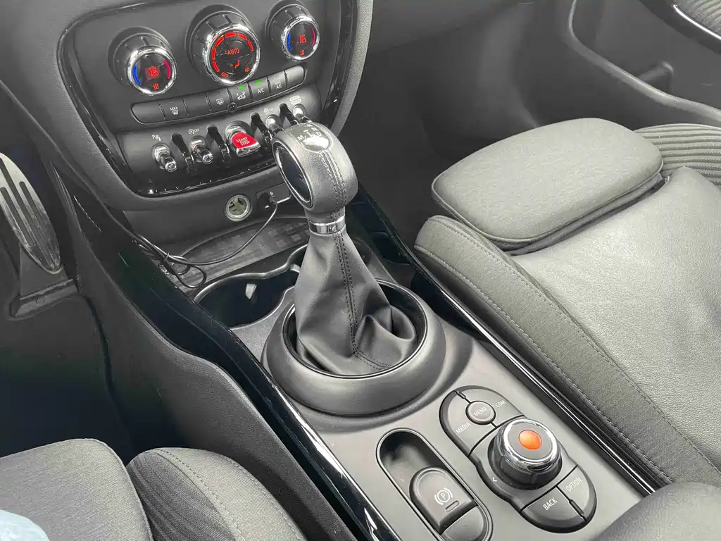 MINI Mini Clubman — миниатюра 9