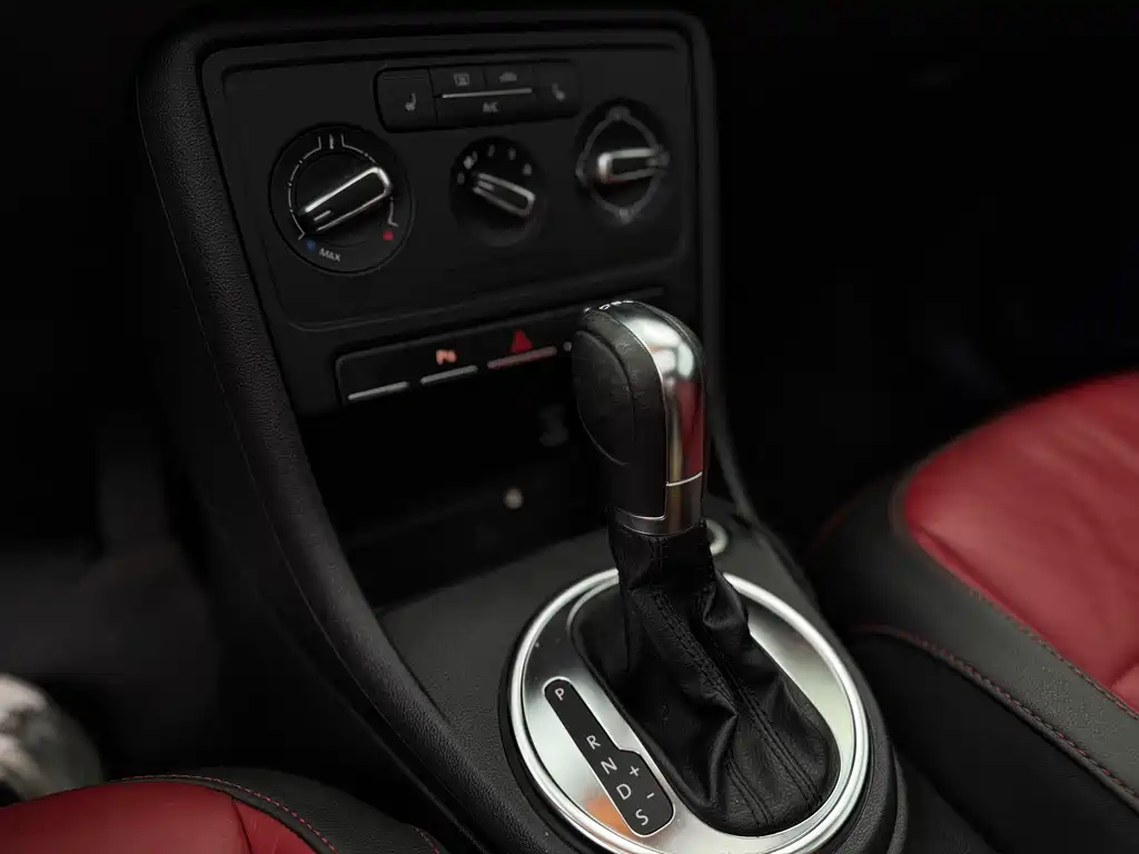 Volkswagen Beetle — миниатюра 7
