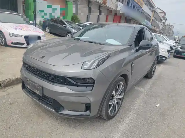 2020 Lynk & Co 05
