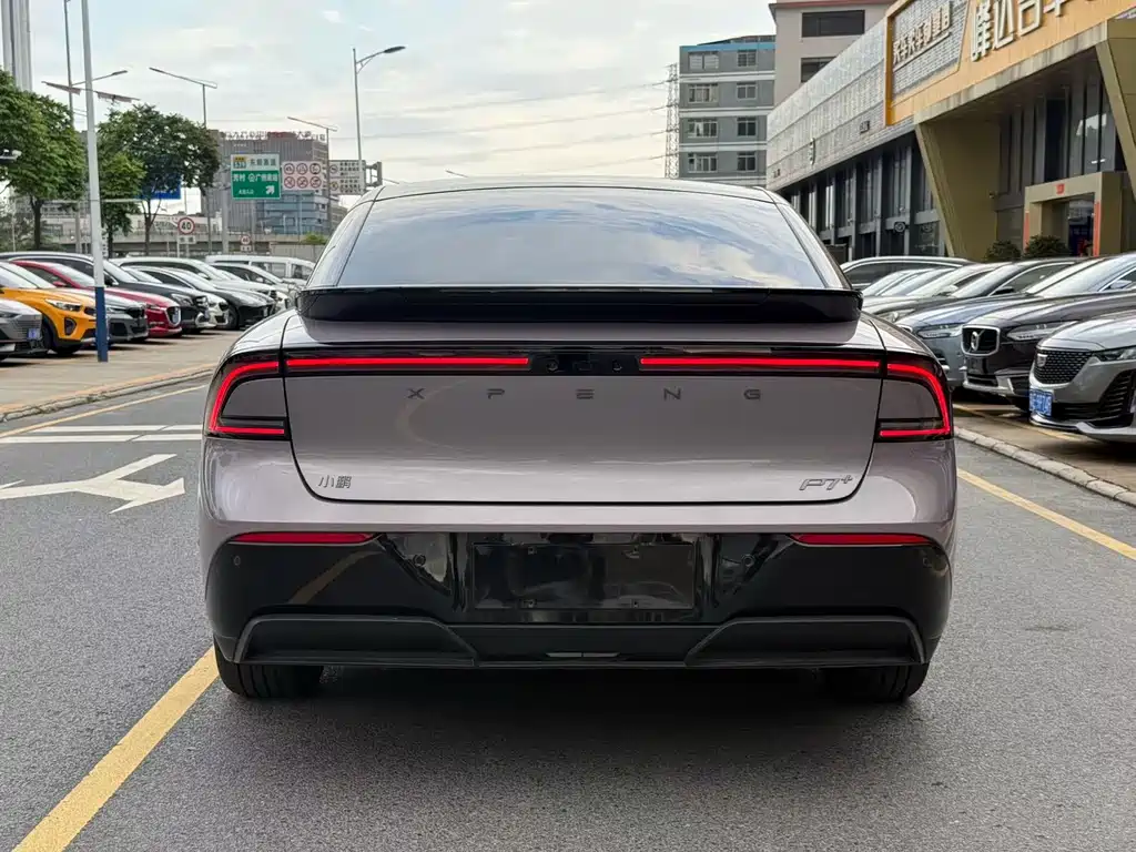 Xpeng P7 + 2025 Max Flagship