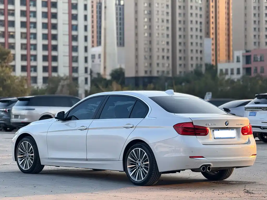 BMW 3 Series — миниатюра 7