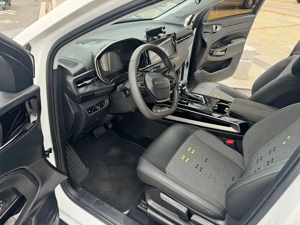 Baojun RM-5 — миниатюра 4