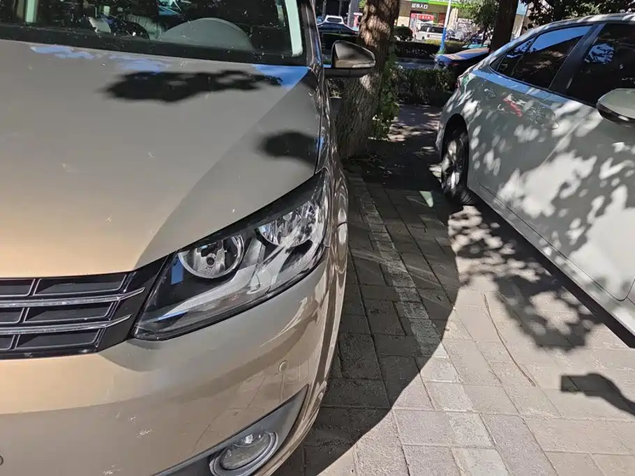 Volkswagen Touran — миниатюра 5