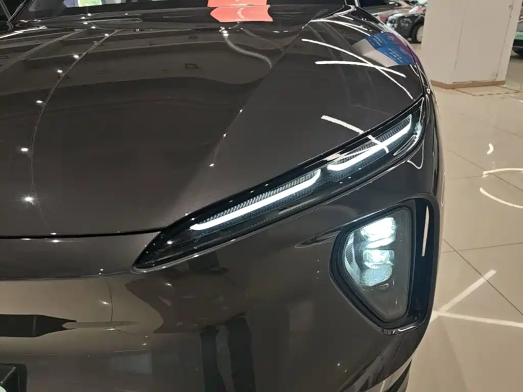 NIO ES6 — миниатюра 24