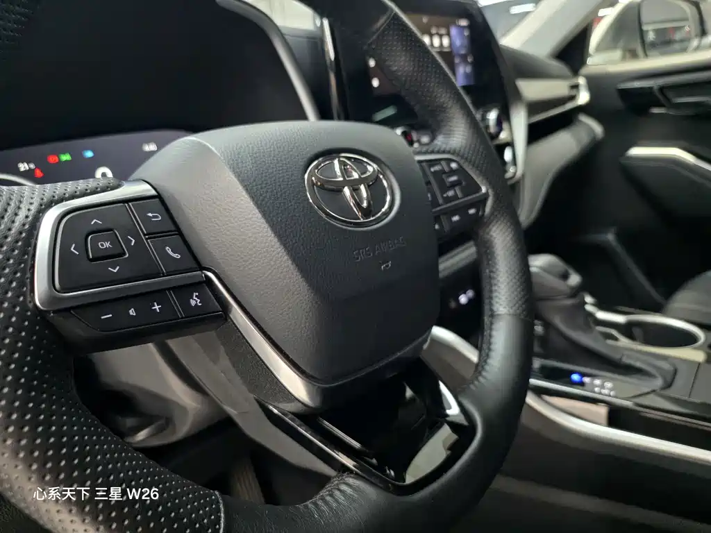 Toyota Highlander — миниатюра 8