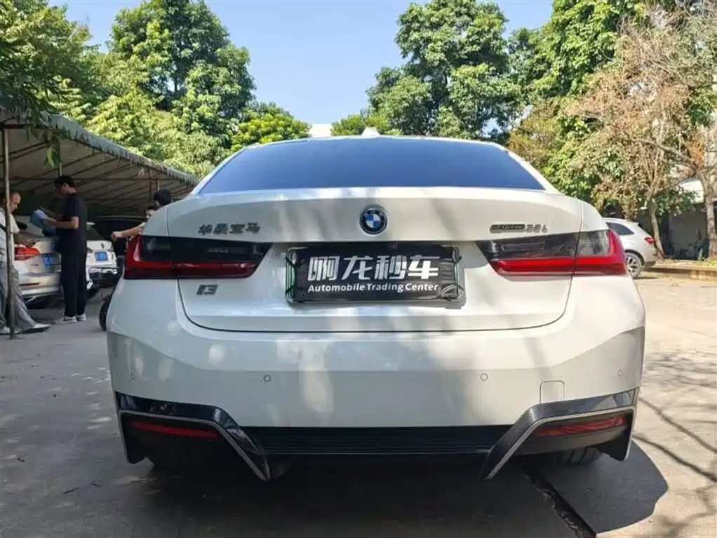 BMW i3 — миниатюра 8