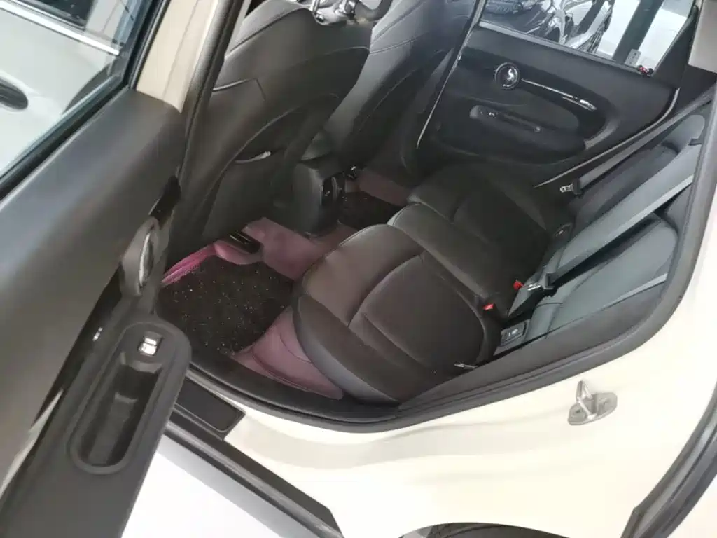 MINI Mini Clubman — миниатюра 13