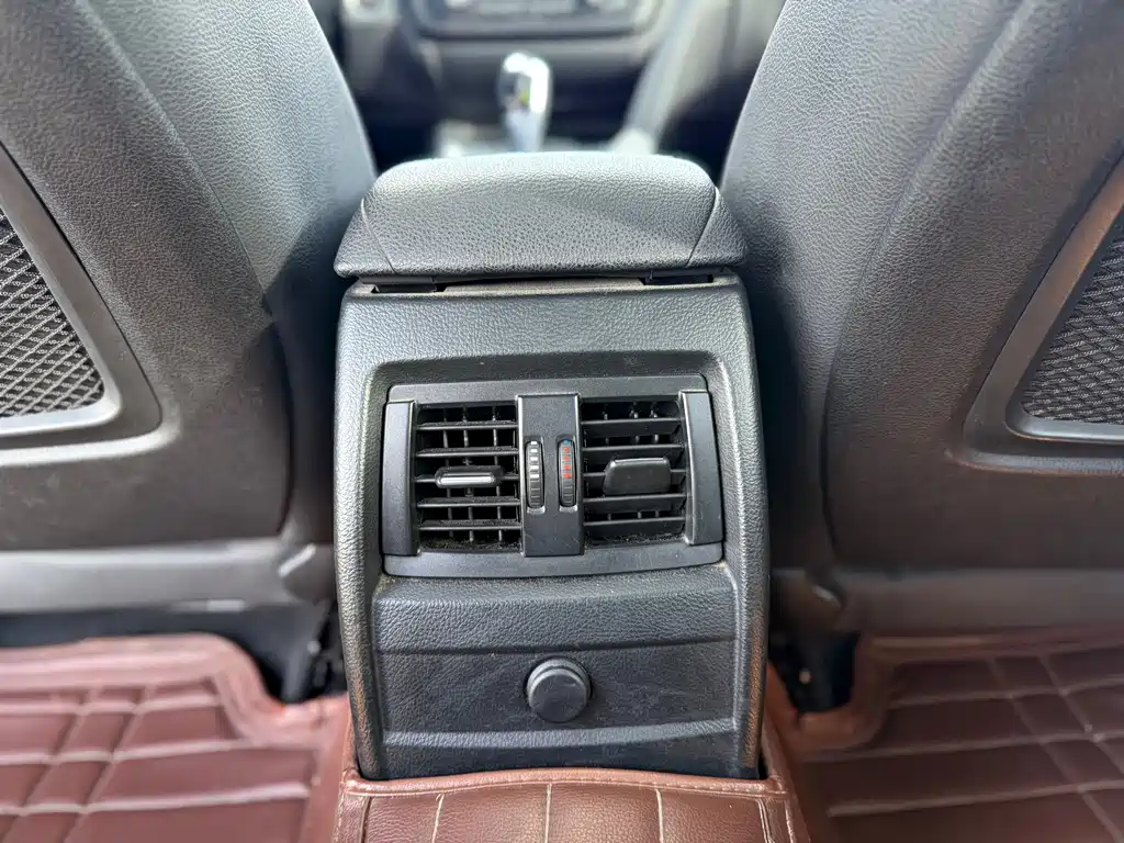 BMW 3 Series — миниатюра 14
