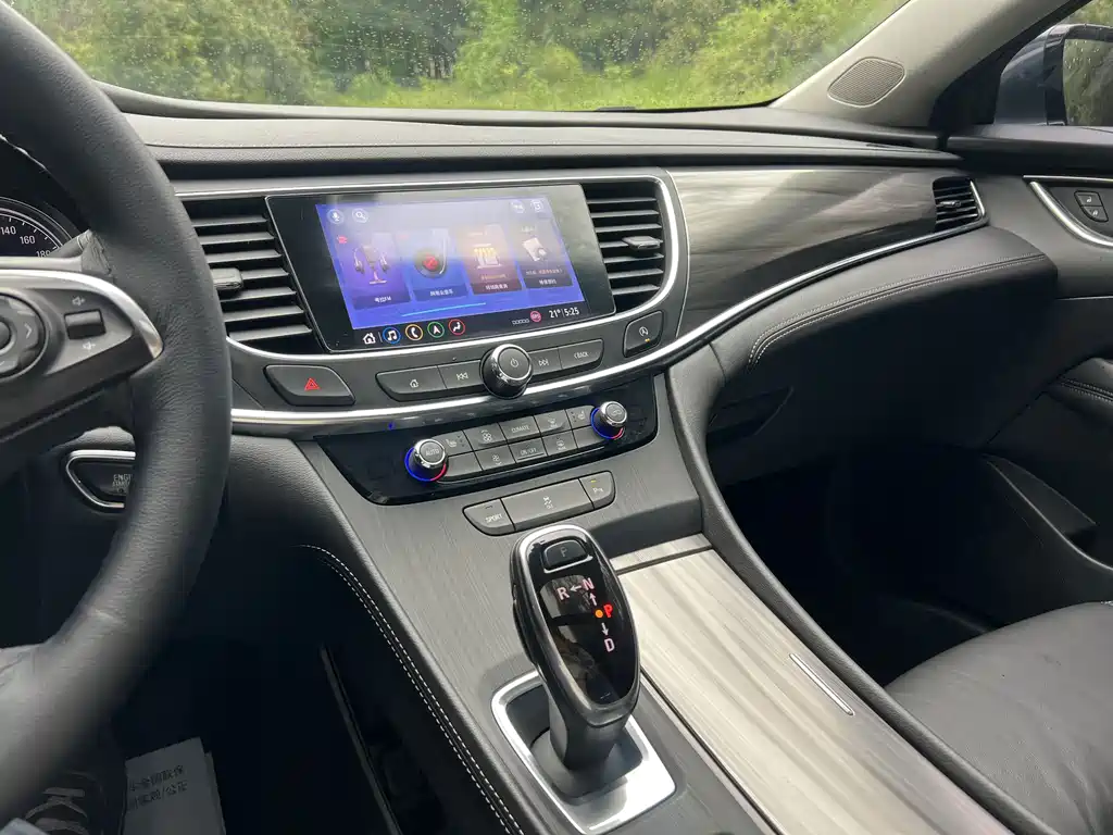 Buick LaCrosse — миниатюра 11