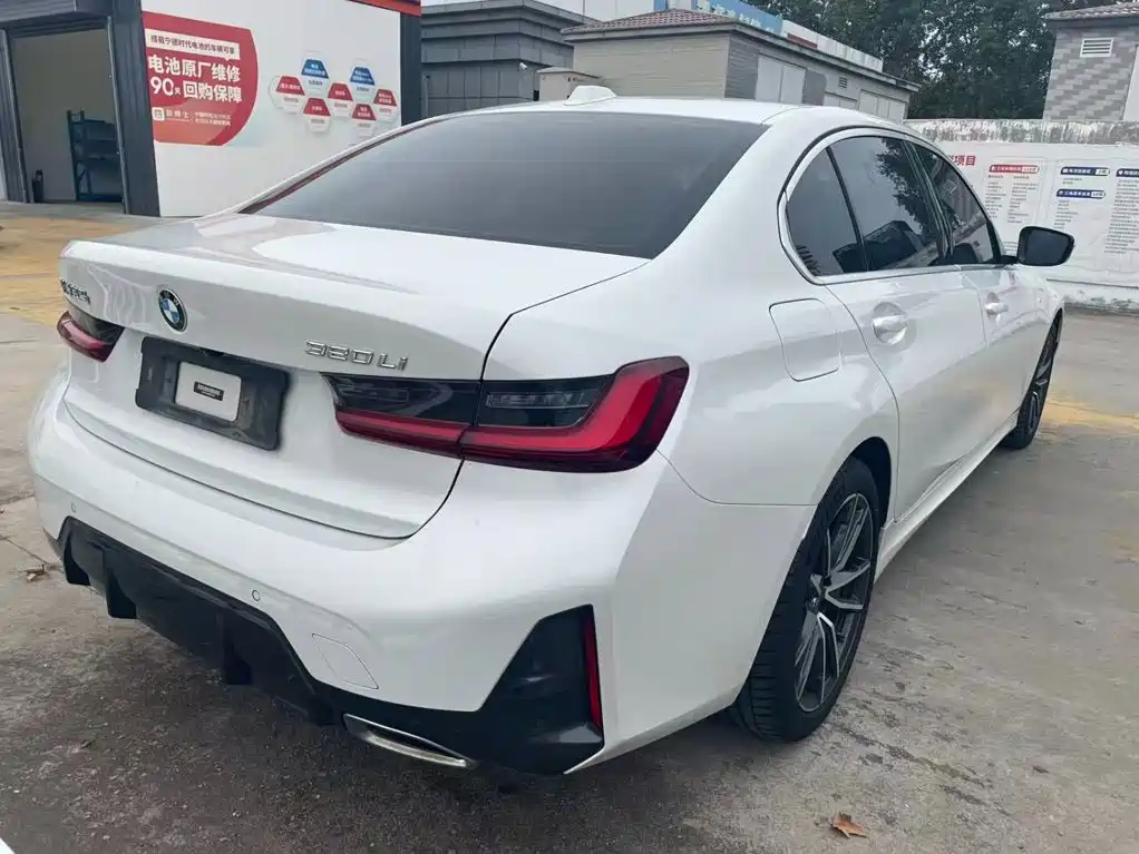 BMW 3 Series — миниатюра 9