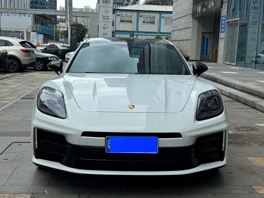 Porsche Panamera — миниатюра 2